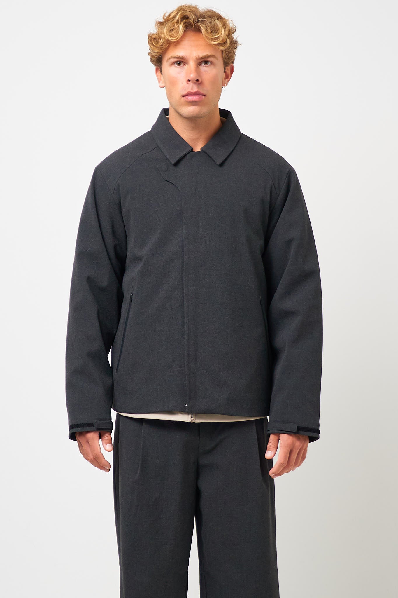 Hiking Patrol - Waypoint Texture Jacket Dark Grey – STRØM