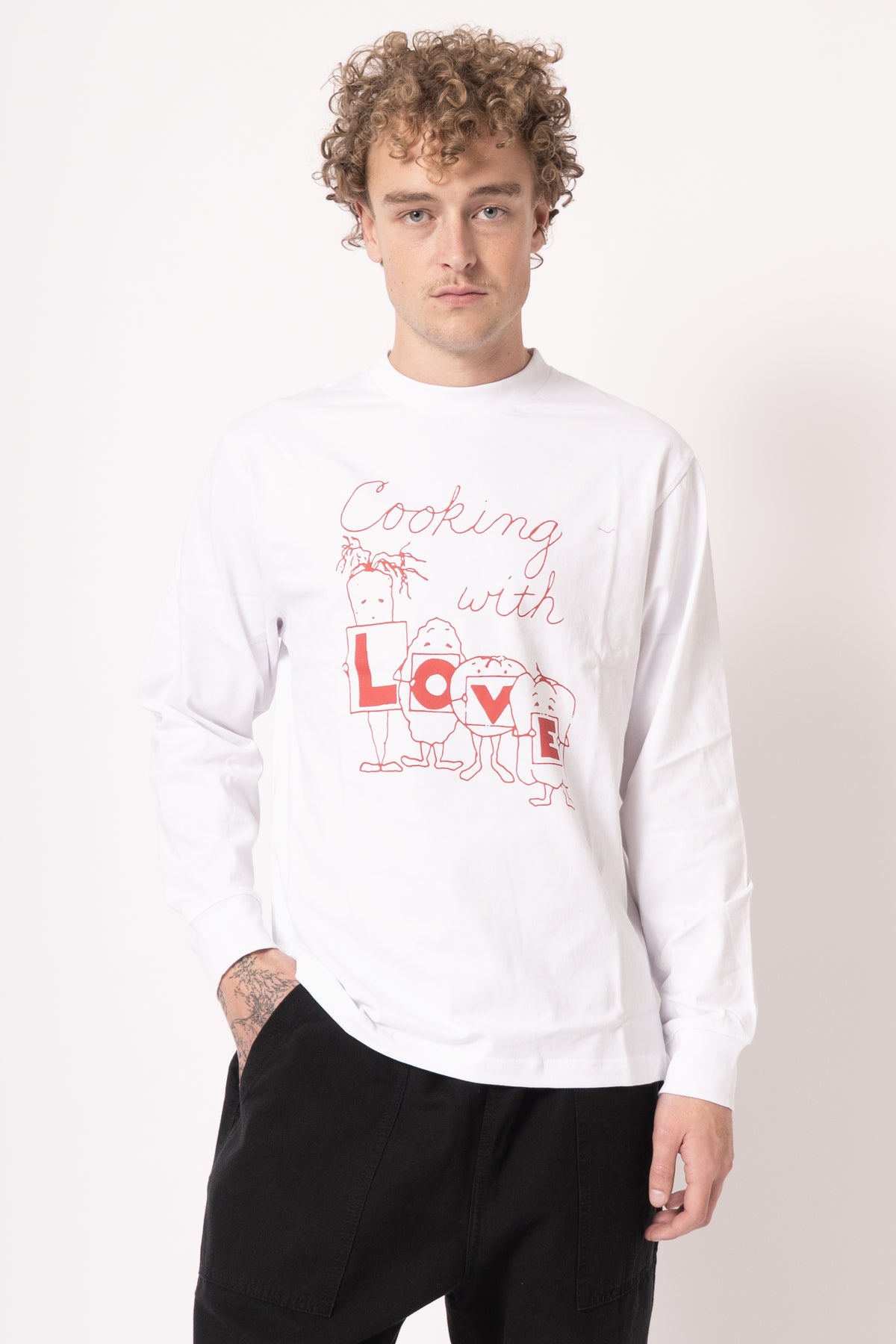 L O V E Long Sleeve Tee White