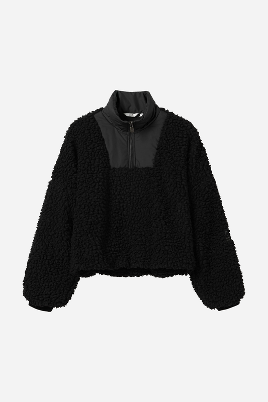 Varmahlid Shearling Zip Neck Black