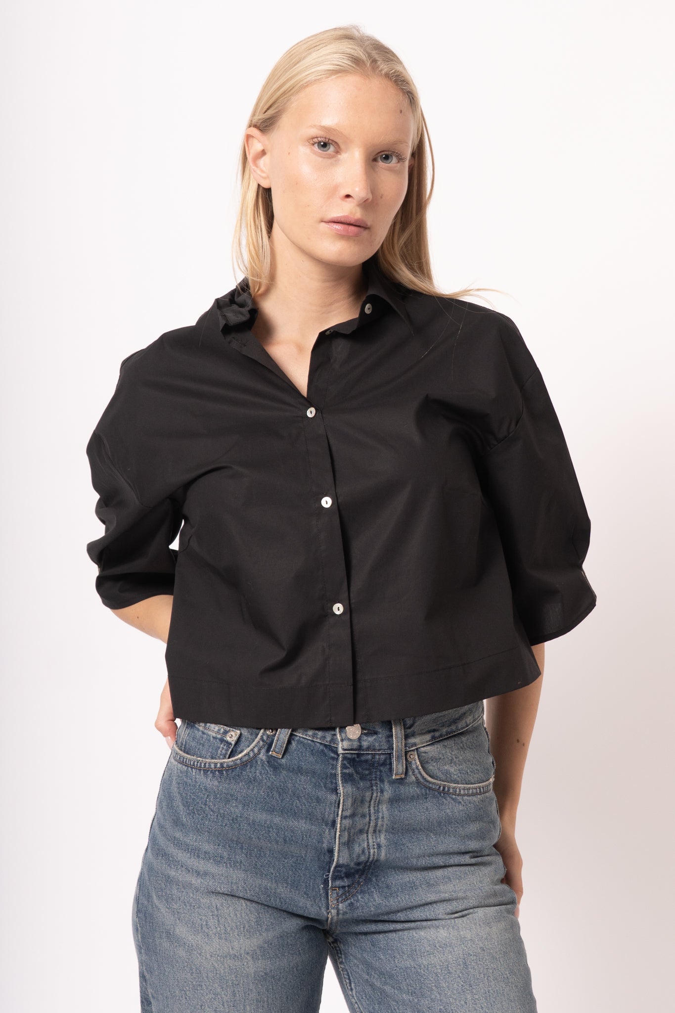 Eloise Black SS Shirt