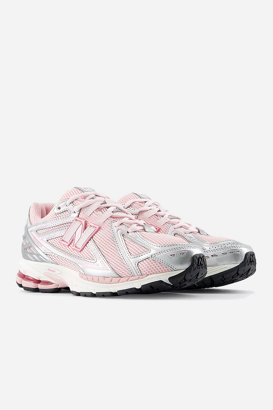 1906R Pink Chalk Silver Metallic