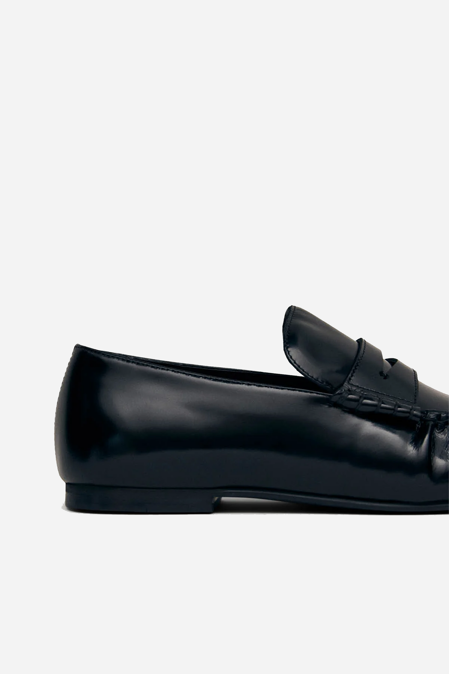 Aven Black Leather Loafers