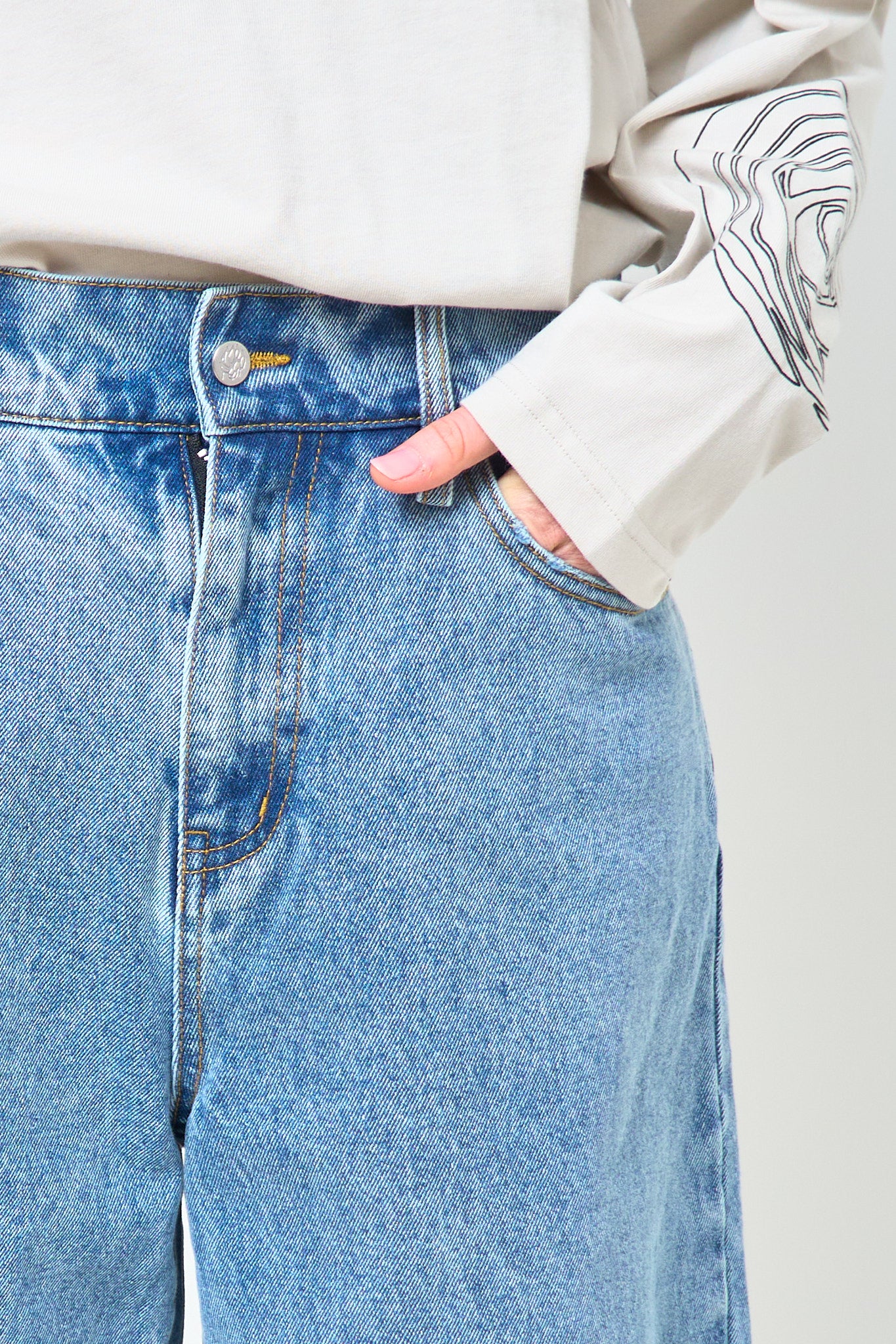 Chaz Wide Fit Denim Shorts