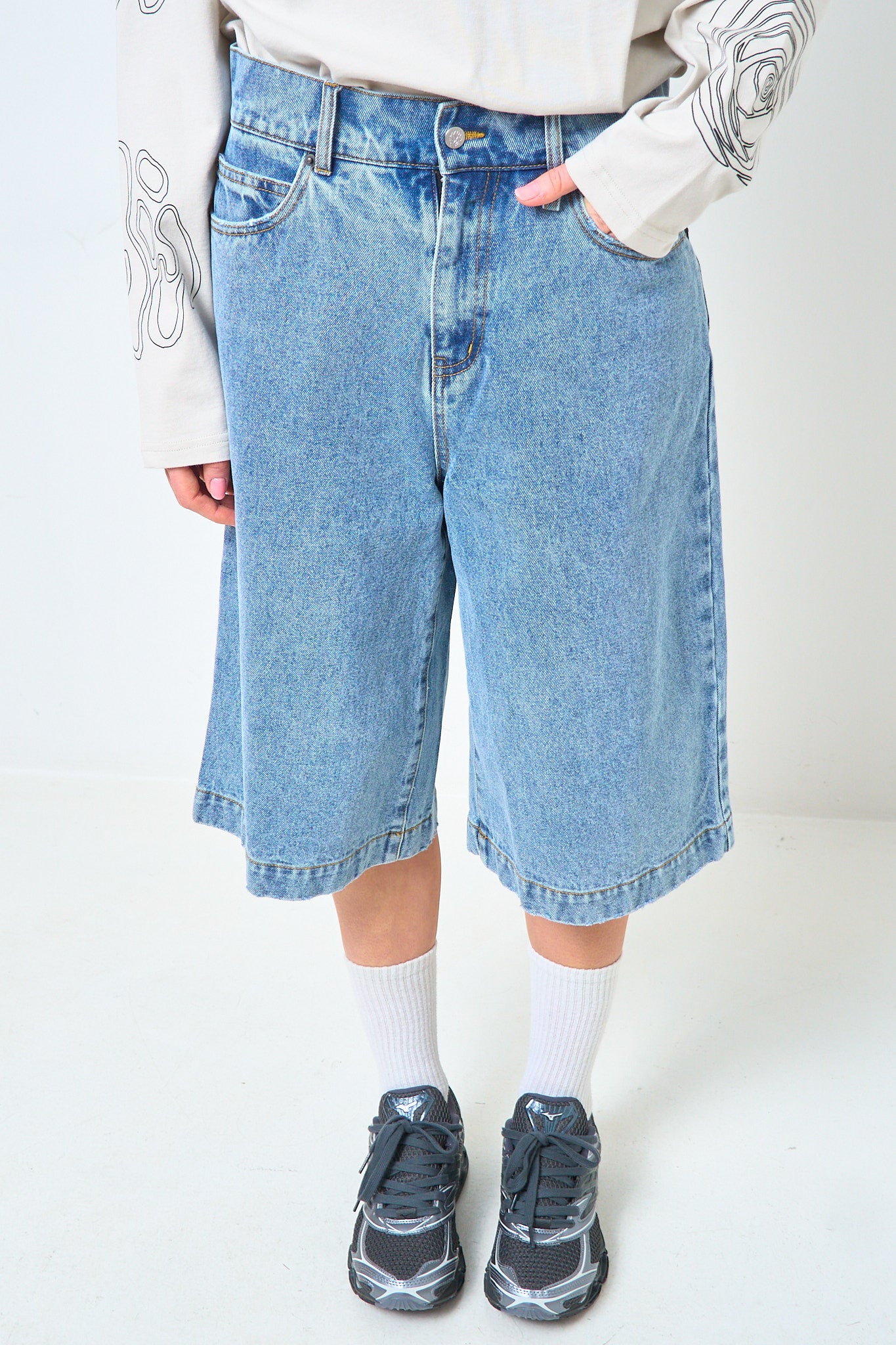 Chaz Wide Fit Denim Shorts