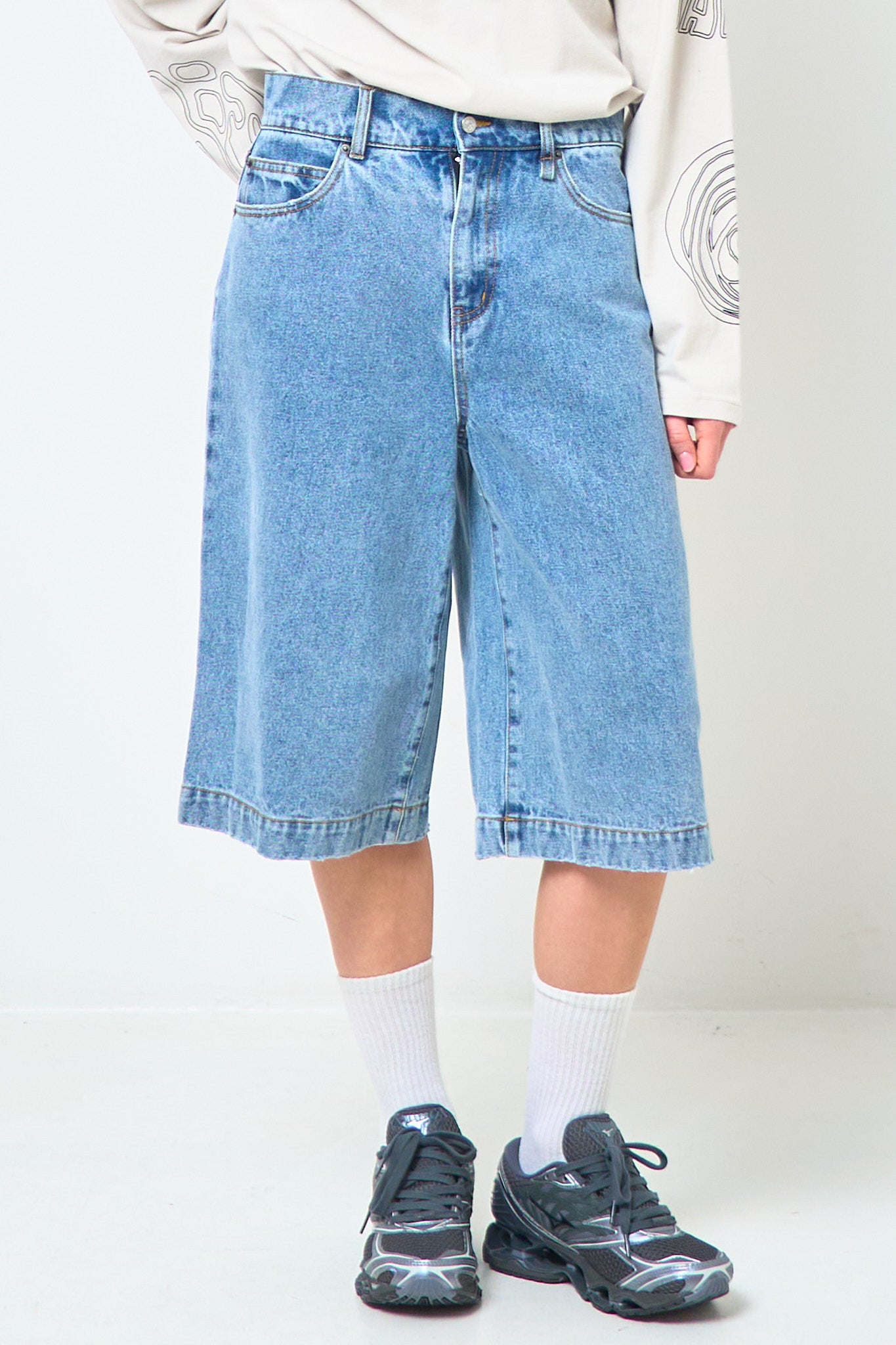 Chaz Wide Fit Denim Shorts