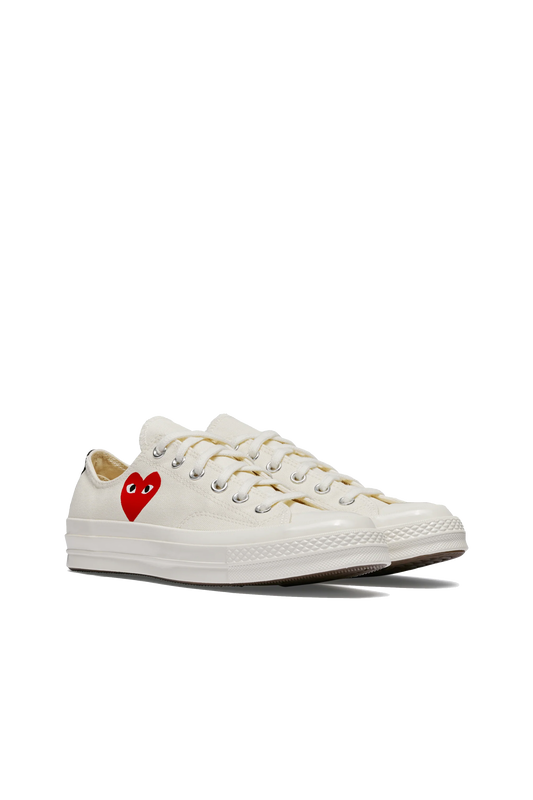 Converse Small Red Heart Low Beige