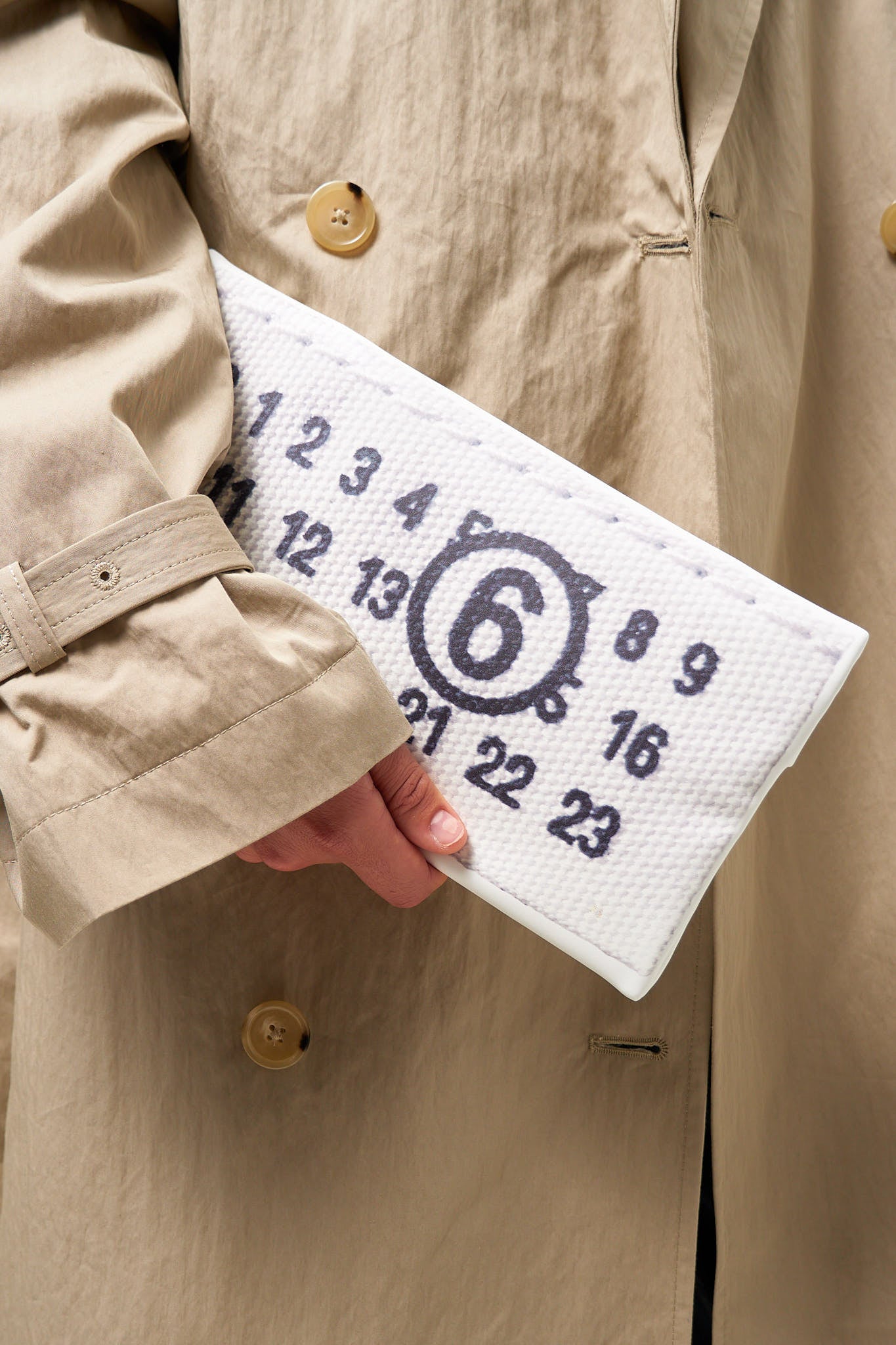 Numeric Label Clutch White