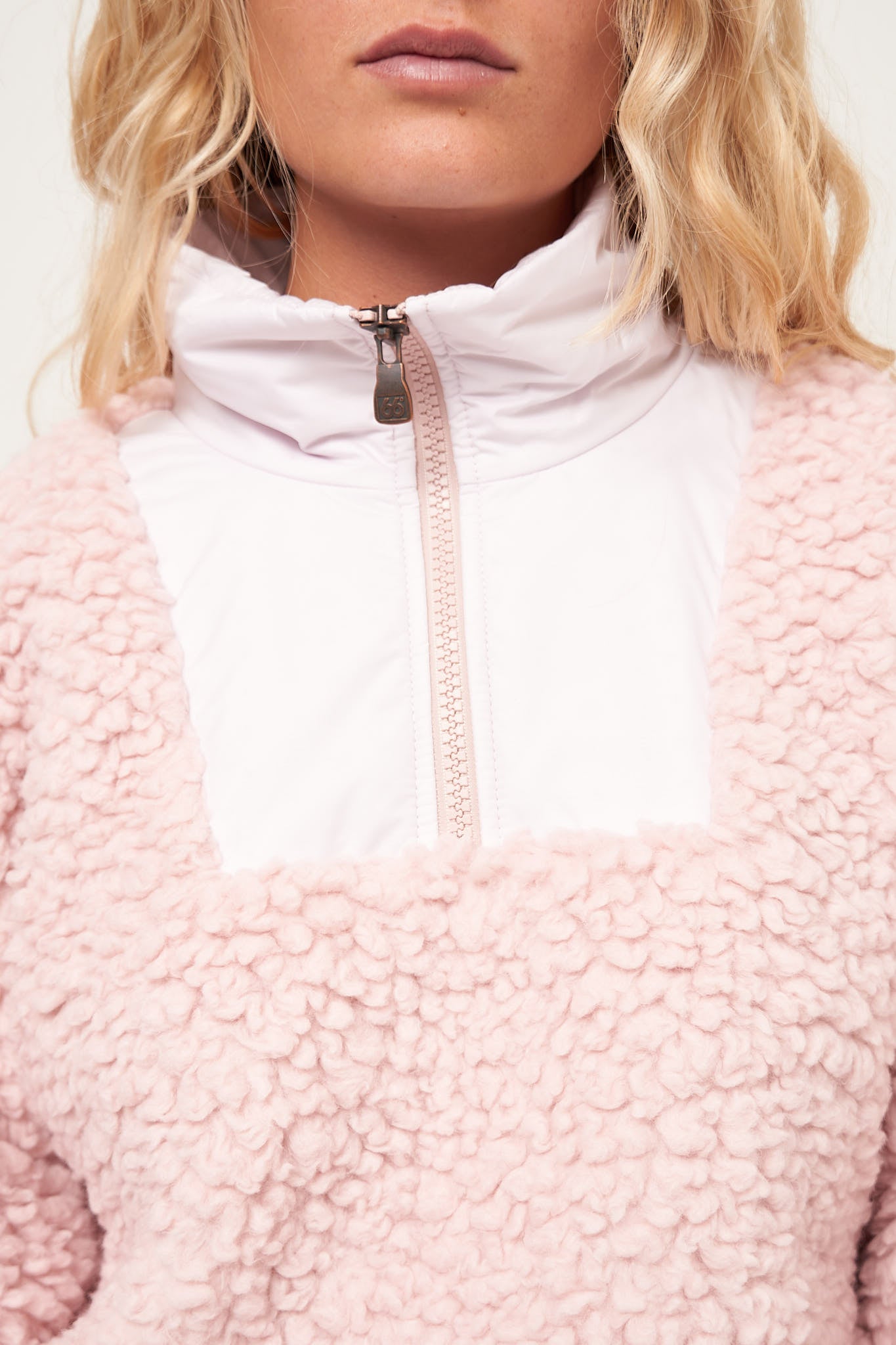 Varmahlid Shearling Zip Neck Sea Pink