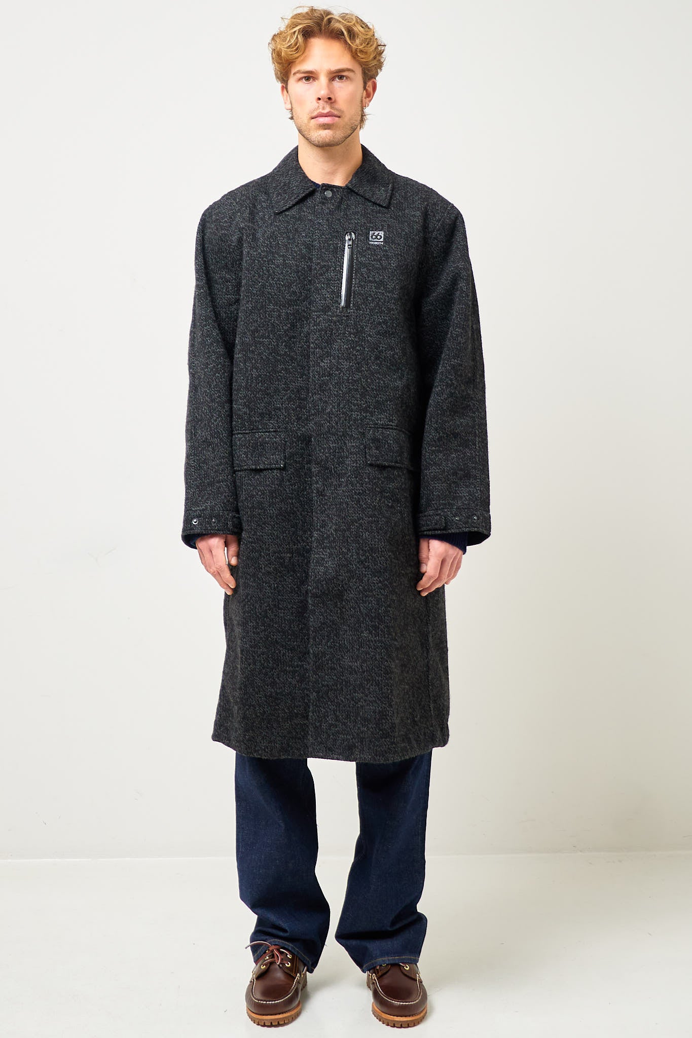 Vindur Coat Black Sand