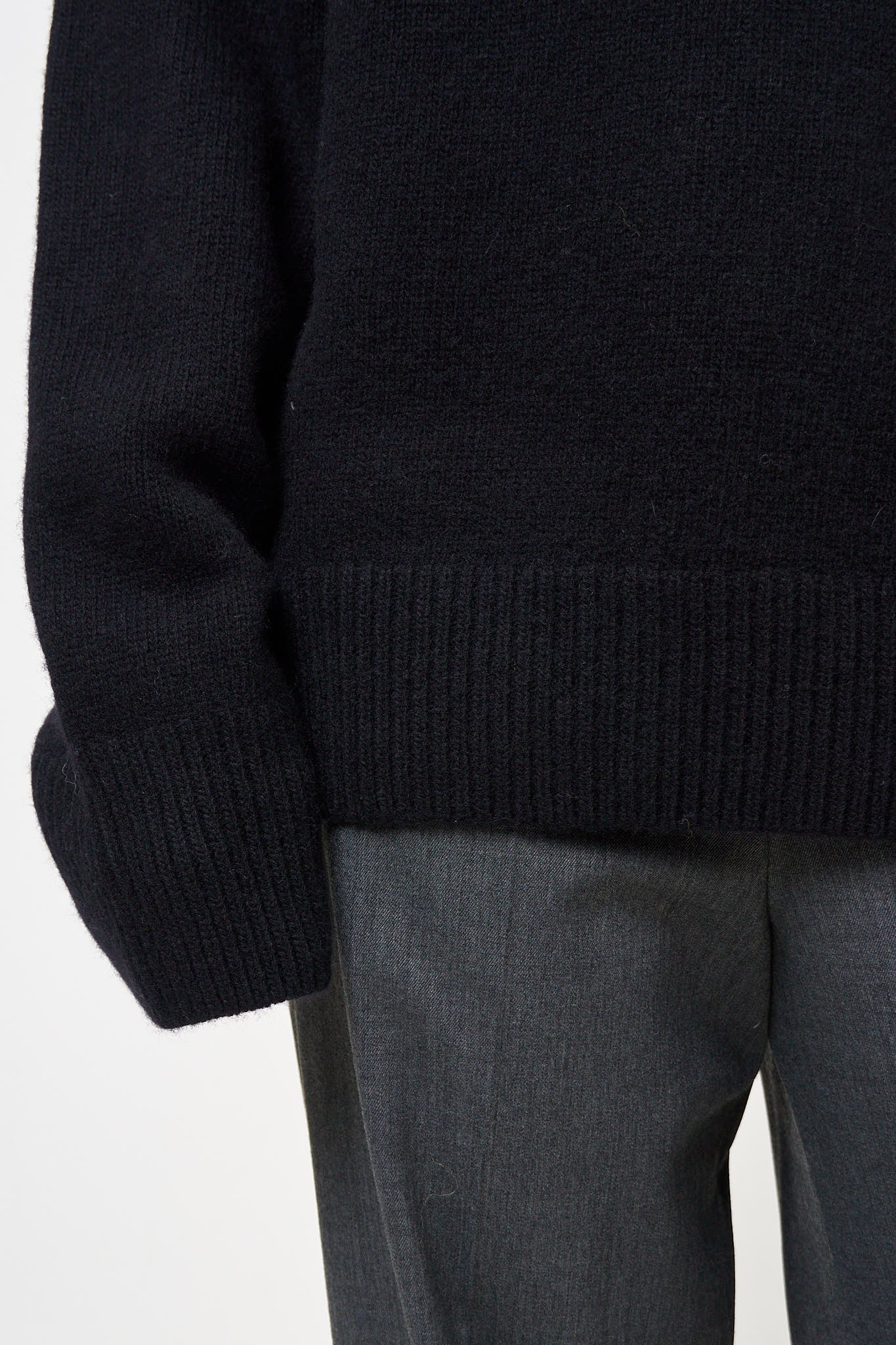 Visse Roll Neck Sweater Black