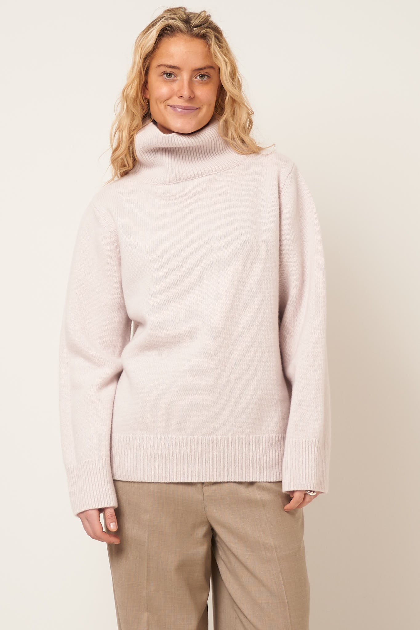 Visse Roll Neck Sweater Chalk