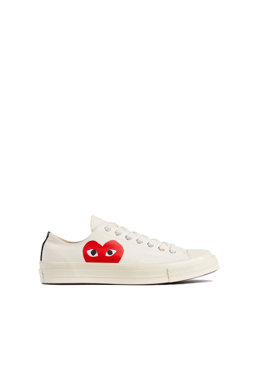 Chuck Taylor Red Heart Low Sneakers White